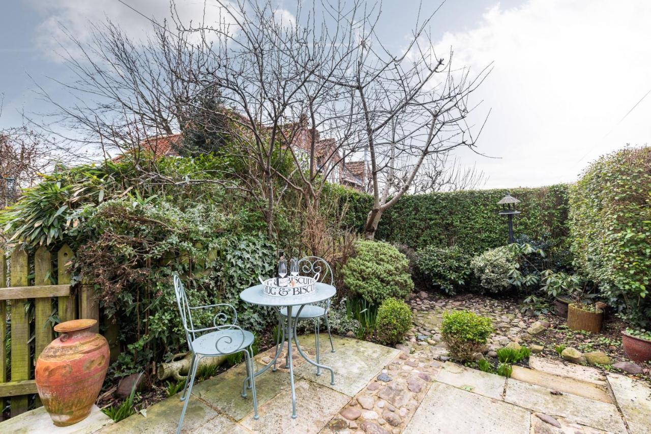 Quaint Cottage In The Heart Of North Yorkshire Village - Pet Friendly Free Stillington Exterior photo